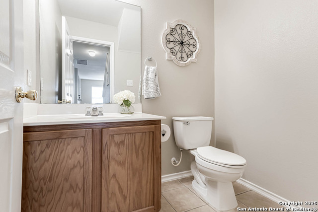 Listing photo id 26 for 8903 Meadow Springs