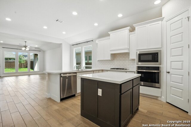 Image 9 of 29 For 9215 Aggie Run