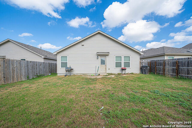 Image 28 of 29 For 5906 Larkspur Vly