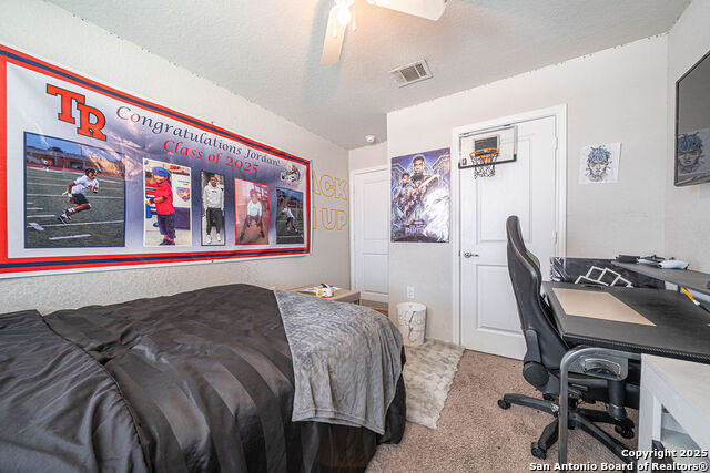 Image 6 of 29 For 5906 Larkspur Vly