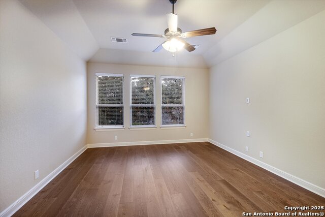 Image 11 of 33 For 8923 Painted Oak