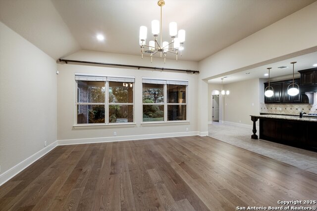 Image 15 of 33 For 8923 Painted Oak
