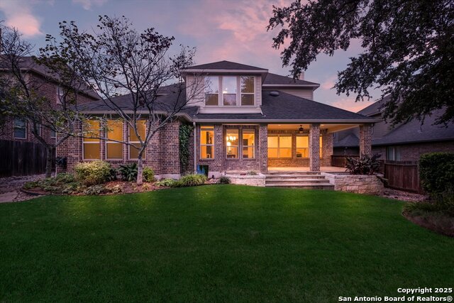 Image 37 of 39 For 8923 Painted Oak