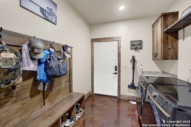 Listing photo id 27 for 1150 Orchard Park Blvd.