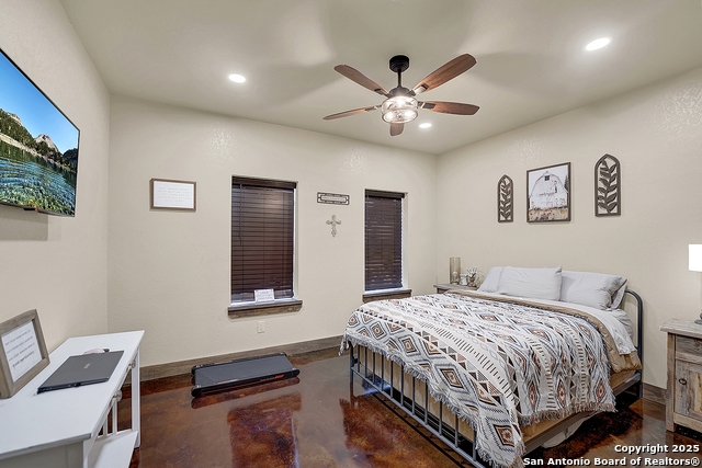 Listing photo id 31 for 1150 Orchard Park Blvd.