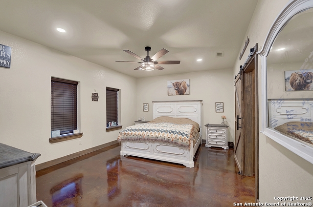 Listing photo id 32 for 1150 Orchard Park Blvd.