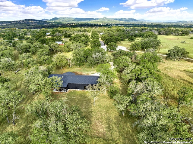Listing photo id 41 for 1150 Orchard Park Blvd.