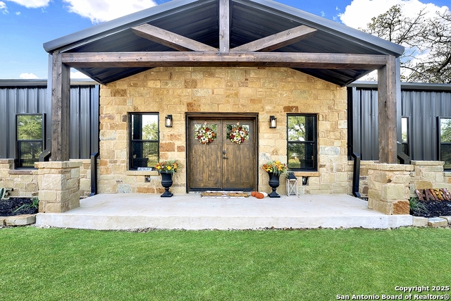 Listing photo id 3 for 1150 Orchard Park Blvd.