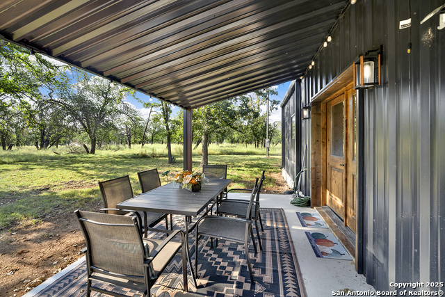 Listing photo id 6 for 1150 Orchard Park Blvd.