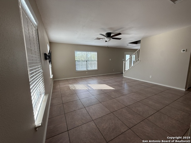 Image 2 of 27 For 13707 Rowe