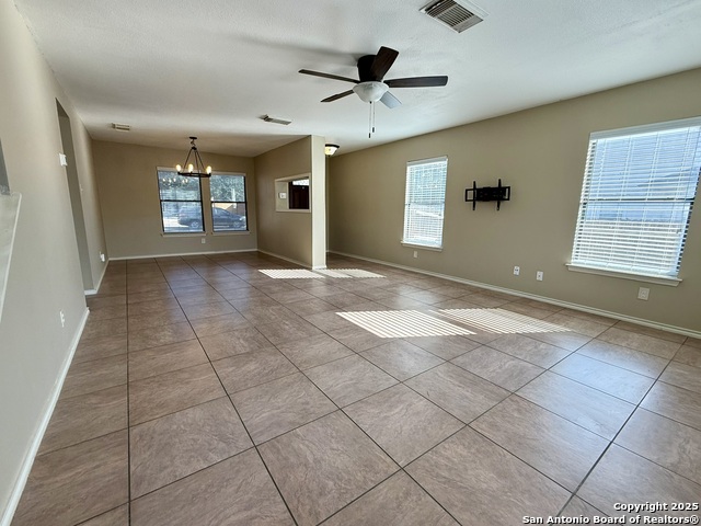 Image 5 of 27 For 13707 Rowe