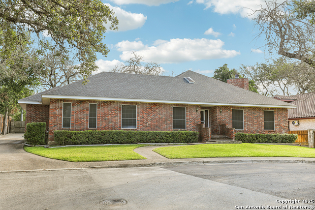 Listing photo id 0 for 10134 Jandre Pl