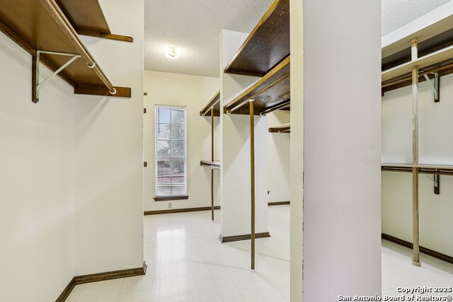 Listing photo id 34 for 10134 Jandre Pl