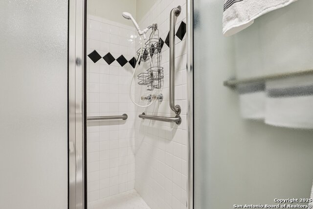 Listing photo id 38 for 10134 Jandre Pl