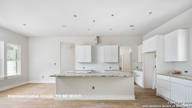 Listing photo id 5 for 532 Restless Wind