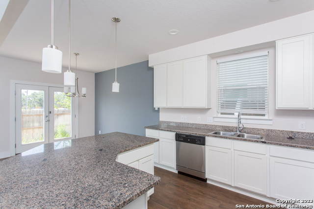 Image 5 of 23 For 220 Sapphire 201