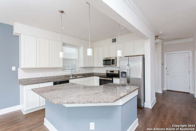 Image 6 of 23 For 220 Sapphire 201