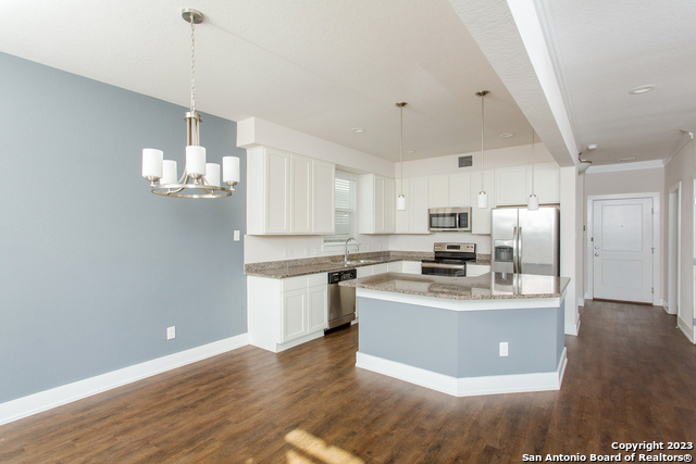 Image 9 of 23 For 220 Sapphire 201