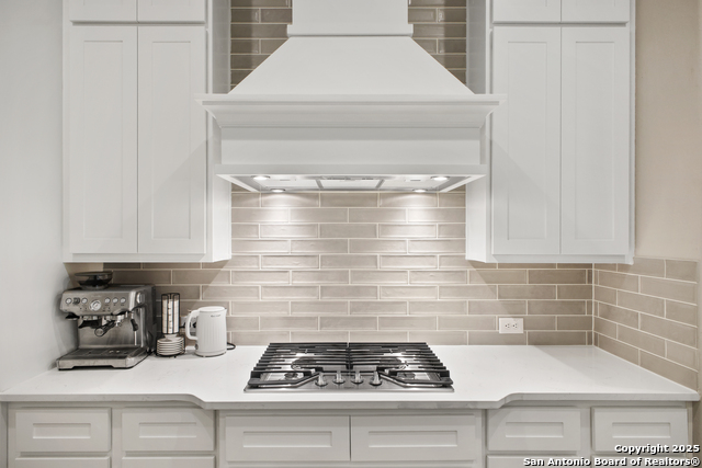 Image 11 of 35 For 914 Gyngell Ln