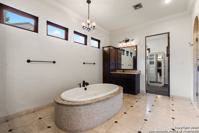 Image 18 of 54 For 311 Elizabeth