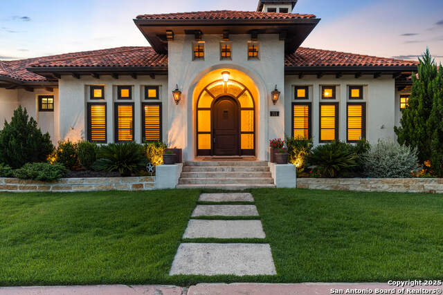 Image 3 of 54 For 311 Elizabeth