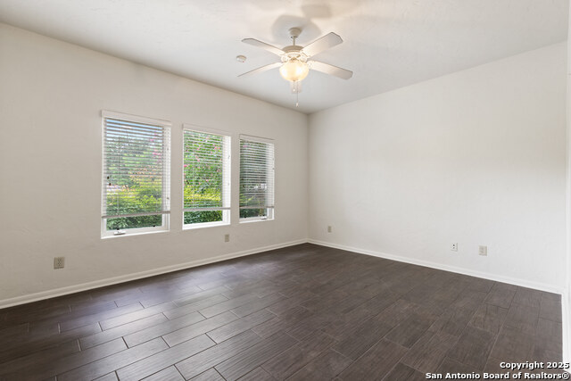 Image 31 of 54 For 311 Elizabeth