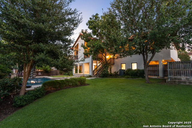 Image 44 of 54 For 311 Elizabeth