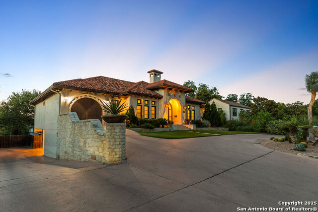 Image 46 of 54 For 311 Elizabeth