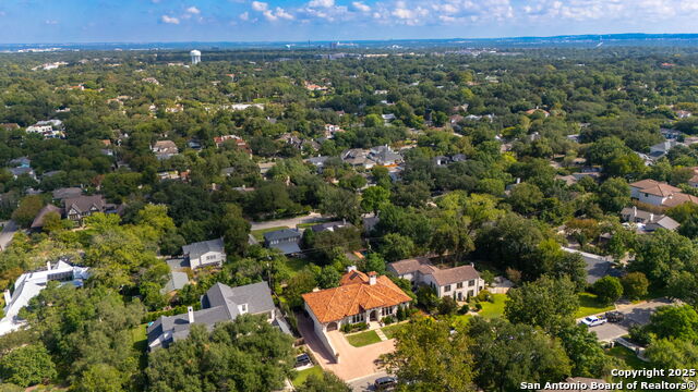 Image 49 of 54 For 311 Elizabeth