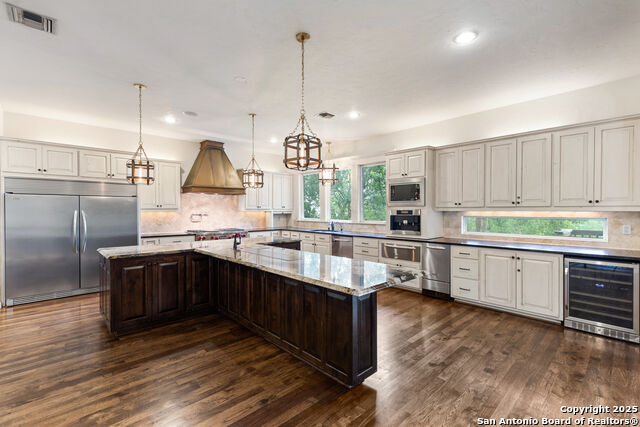 Image 9 of 54 For 311 Elizabeth