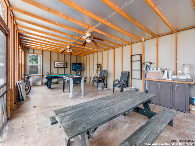 Image 22 of 25 For 23027 Skila