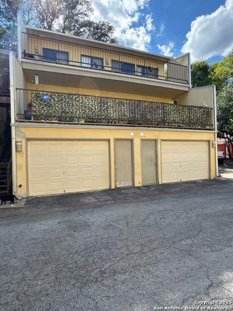 Image 4 of 9 For 8642 Fredericksburg  506