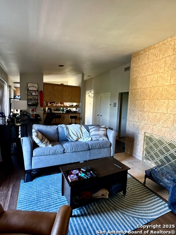 Image 6 of 9 For 8642 Fredericksburg  506