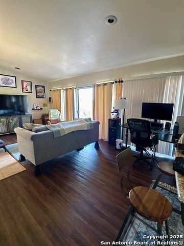 Image 7 of 9 For 8642 Fredericksburg  506