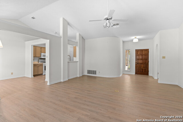Image 7 of 26 For 6227 Lantern Creek
