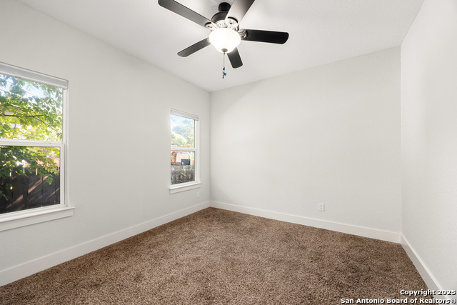 Image 21 of 44 For 846 Sutton  