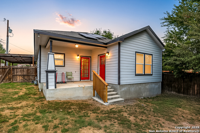 Image 3 of 44 For 846 Sutton  