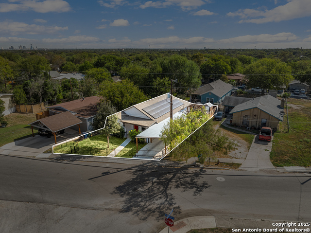 Image 37 of 44 For 846 Sutton  