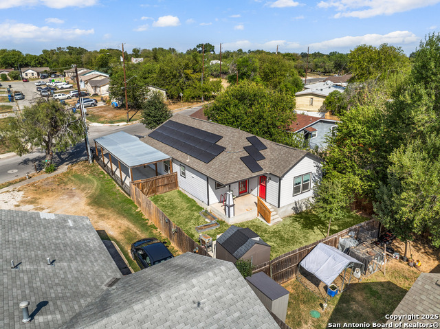 Image 38 of 44 For 846 Sutton  