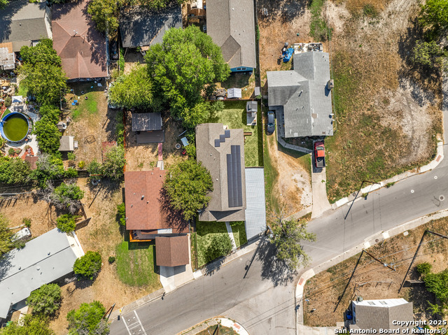 Image 41 of 44 For 846 Sutton  