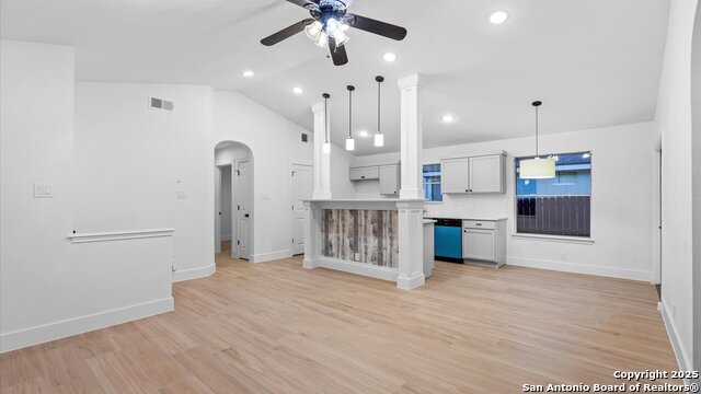 Image 6 of 22 For 8942 Gill