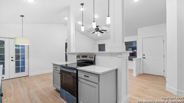 Image 7 of 22 For 8942 Gill