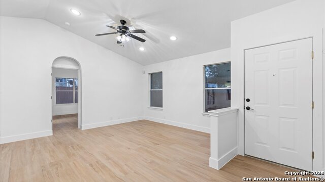 Image 9 of 22 For 8942 Gill