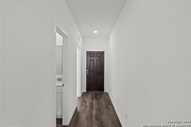 Listing photo id 0 for 4161 Bermuda Ln