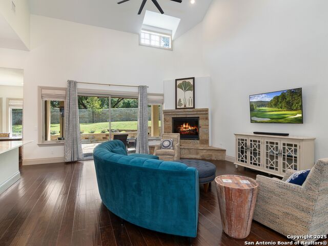 Listing photo id 9 for 110 Manorbrook