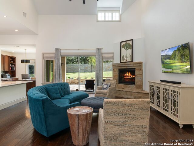 Listing photo id 10 for 110 Manorbrook