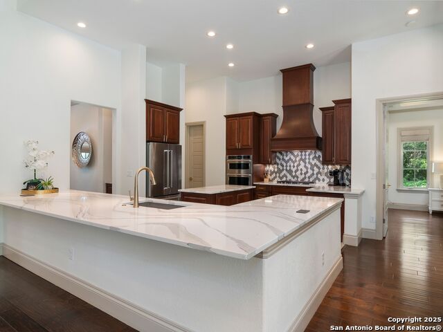 Listing photo id 11 for 110 Manorbrook