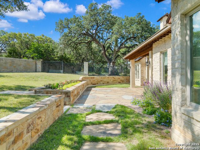 Listing photo id 32 for 110 Manorbrook