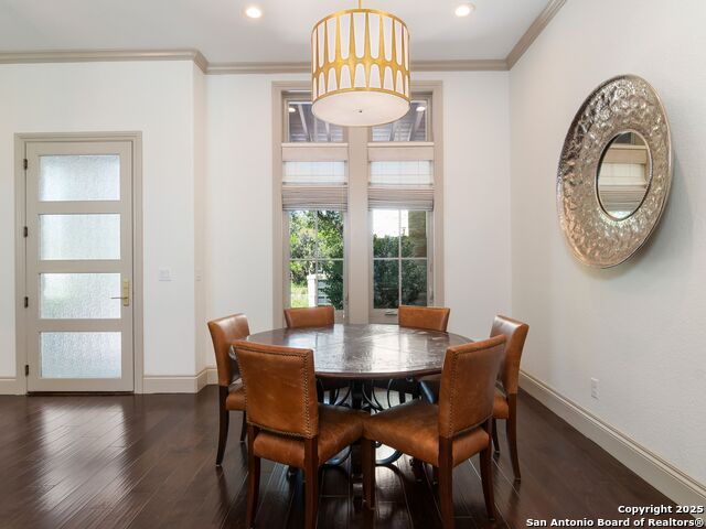 Listing photo id 7 for 110 Manorbrook
