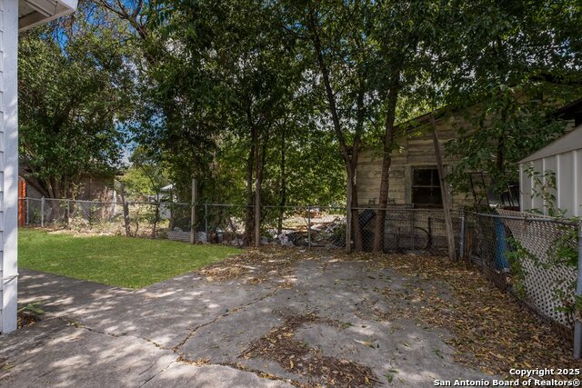 Image 17 of 18 For 222 Cortez Ave